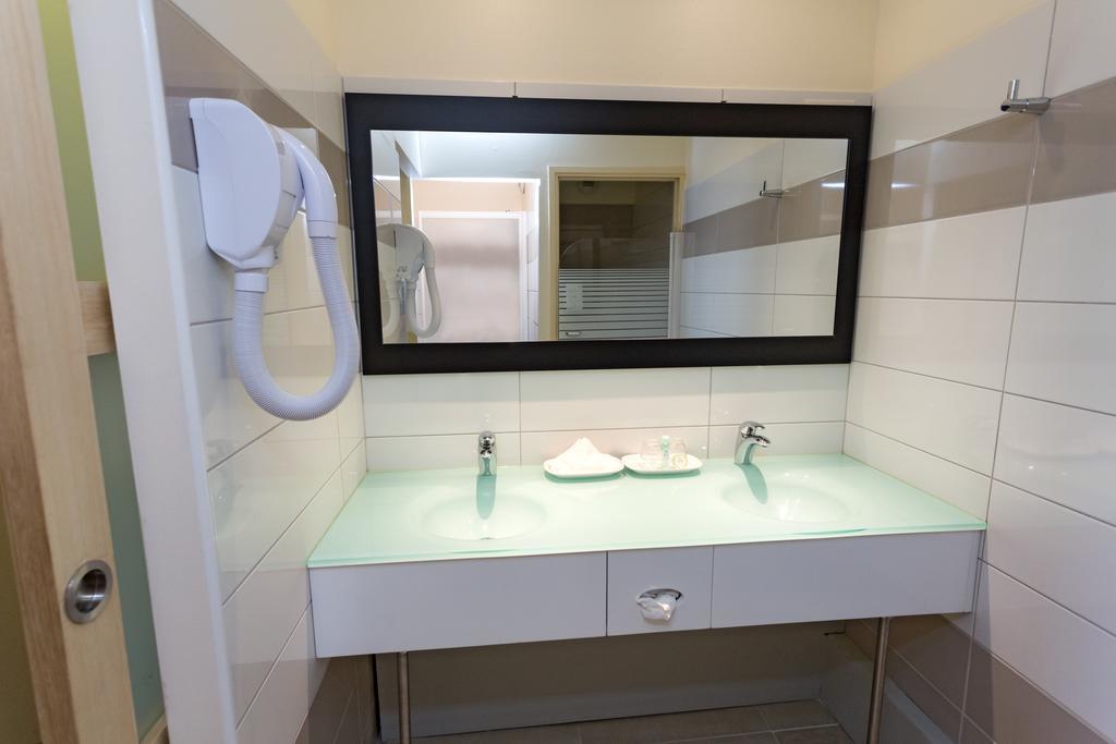 Hotel Austral Saint-Denis Zimmer foto